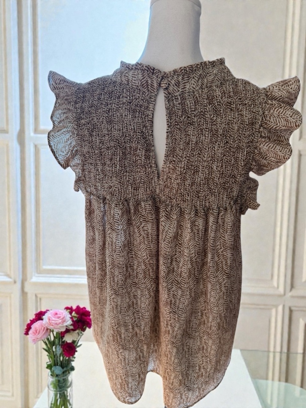 THML Cream and Brown Printed Flutter Sleeve Dress - Picture 6 of 7